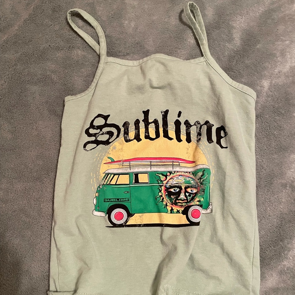 Crop top